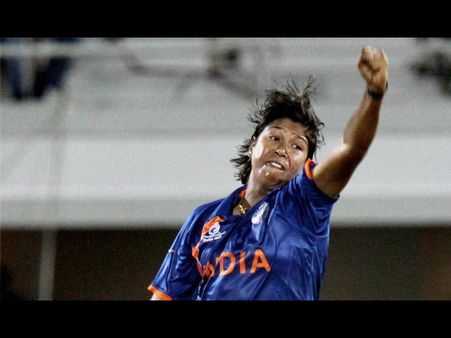 সম্বর্ধনা চলছেই, এবার বাংলার ঝুলনকে সম্মান জানাল এয়ার ইন্ডিয়া, আবেগতাড়িত ঝুলন