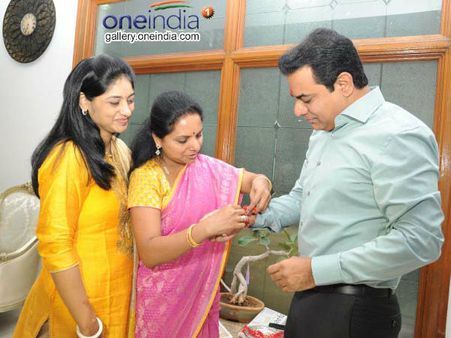 পুরুষ সহকর্মীর হাতে রাখি পরাবেন মহিলারা, সরকারি নির্দেশে শুরু বিতর্ক