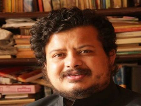 সিপিএমে থাকছেন কি ঋতব্রত, ট্যুইট ঘিরে জল্পনা