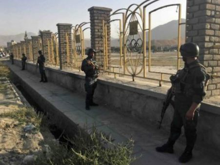 কাবুলে ক্রিকেট স্টেডিয়ামের বাইরে ভয়াবহ আত্মঘাতী বিস্ফোরণে নিহত ২