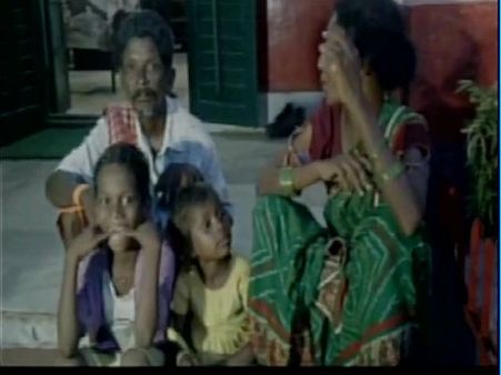 এমন খবরে ছিঃ ছিঃ করবেন, ছেলে বেচে স্মার্টফোন কিনলেন বাবা, বাকী টাকা উবে গেল মদের পিছনে