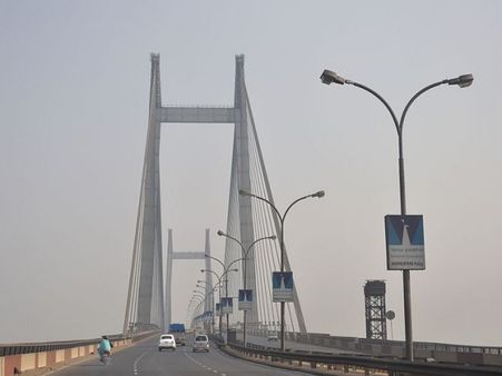 ভার বেড়েছে, বেড়েছে গুরুত্বও, দ্বিতীয় হুগলি সেতু নিয়ে নয়া পরিকল্পনা রাজ্যের