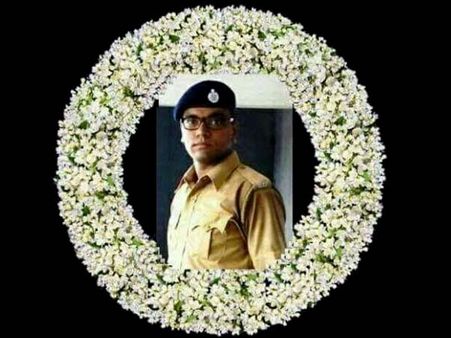 মৃত্যু ঘিরে এ যেন সেলিব্রেশন, সোশ্যাল মিডিয়ায় অমিতাভকে নিয়ে এ কোন হরি লুঠ