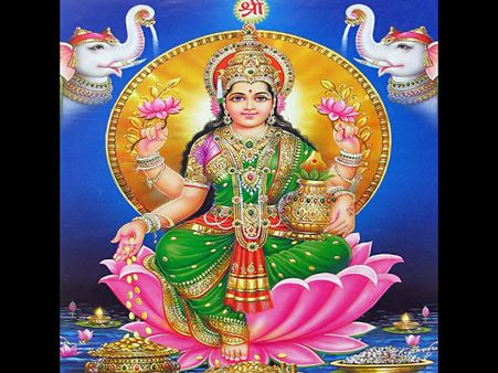 ২৩০০ বছর ধরে সাঁচী স্তূপে চিত্রিত গজলক্ষ্মী দেবী একই রূপে পূজিতা হন ওড়িশায়