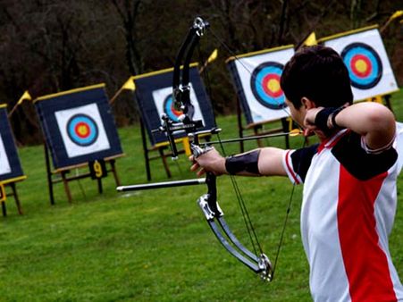 তিরন্দাজের তিরে এফোঁড়-ওফোঁড় কিশোরীর গলা, কীভাবে ঘটল এই ঘটনা