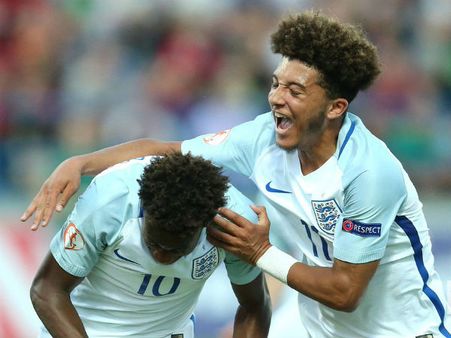 স্যাঞ্চোর ম্যাজিকেই চিলিকে দুরমুশ ইংল্যান্ডের, কলকাতা পেল নতুন নায়ককে