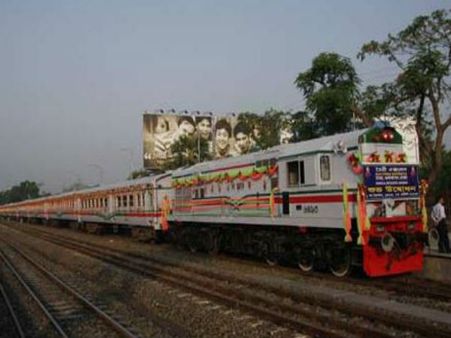 কলকাতা-খুলনা ট্রেন যোগাযোগ শুরু ১৬ নভেম্বর থেকে