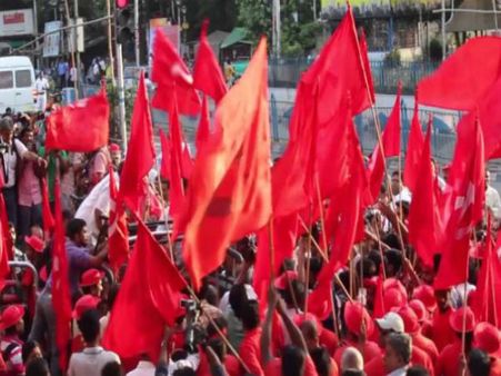 রাজ্য জুড়ে পদযাত্রা করেও অধরা ৪০ শতাংশ বুথ, উদ্বিগ্ন আলিমুদ্দিন স্ট্রিট