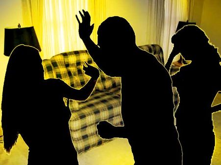 স্ত্রী, মেয়ে, ছেলেকে মারধরে অভিযুক্ত বিধাননগরের প্রাক্তন ডব্লুবিসিএস অফিসার