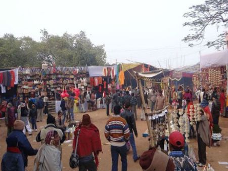 সাধের পৌষ মেলায় কোপ, কেন কমল উৎসব পালনের দিন