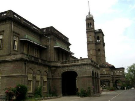 স্বর্ণপদক পেতে হতে হবে নিরামিষাশী, পড়ুয়াদের ফতোয়া পুনে বিশ্ববিদ্যালয়ের