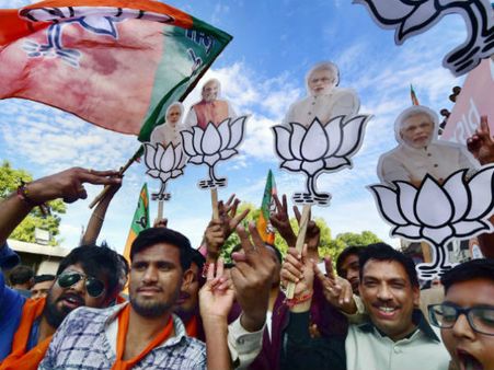 পতিদারদের তীব্র প্রতিরোধ সত্ত্বেও কোথায় বাজিমাত করল বিজেপি