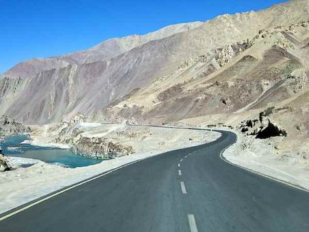 লাদাখ সীমান্তে চিনের ওপর নজরদারিতে এই পশুকে কাজে লাগাবে ভারত