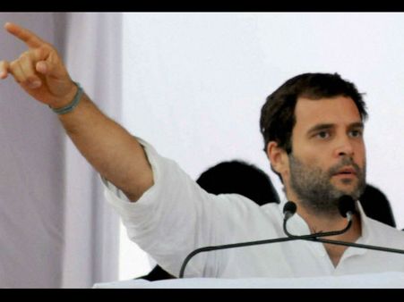 মোদীর বিশ্বাসযোগ্যতা নিয়ে প্রশ্ন তুলেছে গুজরাতের নির্বাচন, চাঁচাছোলা আক্রমণ রাহুল গান্ধীর