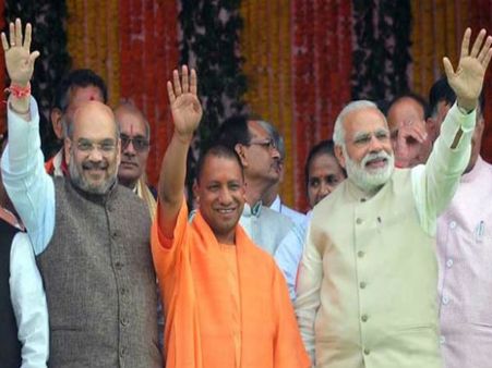 মোদীর রাজ্যে ভোট প্রচারে পছন্দ যোগীই, কেন এমন ঘটনা
