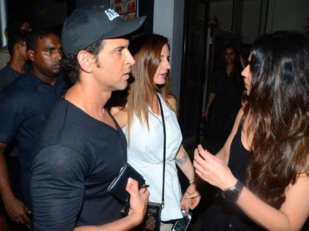 ফের বিয়ে করতে পারেন হৃত্বিক-সুজান! চাঞ্চল্য বলিউডে