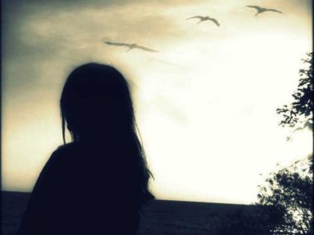 প্রেমের করুণ পরিণতি! স্বেচ্ছামৃত্যুর কাতর আবেদন হলদিয়ার অন্তঃসত্ত্বা নাবালিকার