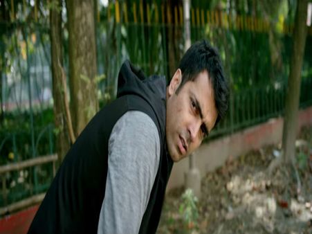 নিখোঁজ আবির চট্টোপাধ্যায়! বছরের শুরুতেই বক্স অফিসে হইচই ফেলে দিলেন এই অভিনেতা