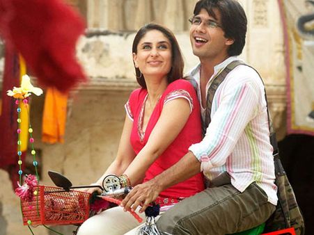 শিশু-র মতোই যত্নে রাখুন সম্পর্ককে , মেনে চলুন ছোট্ট টিপস