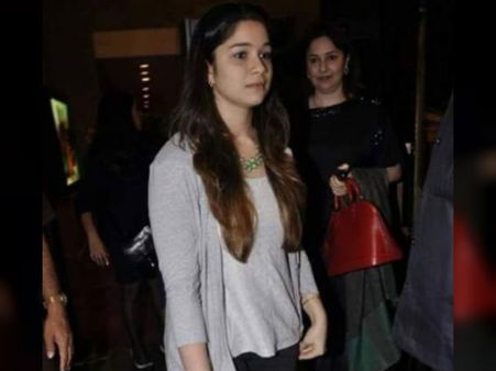 শচীনের মেয়ে সারার প্রেমে পাগল ‘প্রেমিক’! মহিষাদলের যুবকের স্থান হল শ্রীঘরে