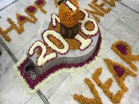 বছরের শুরুতেই ফের বিতর্কে শামি, মৌলবাদীদের তীব্র ধিক্কার