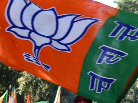 বিজেপিতে ফের ভাঙন, ভোটের আগে পদ্মকে ডুবিয়ে ‘ঘরে ফিরলেন’ নেতা