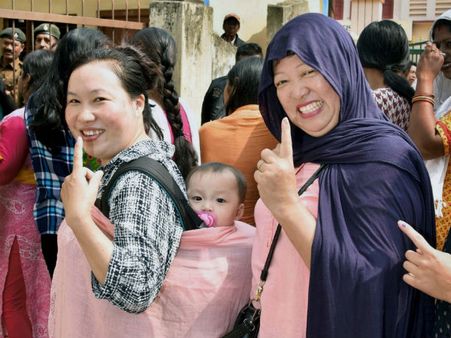 নর্থ-ইস্টে মোদী-রাহুল যুদ্ধ শেষ, এবার বিজয়লক্ষ্মী কার দিকে ঝুঁকে প্রহর গোনা শুরু