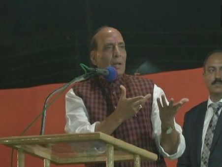 নতুন সমীকরণের ইঙ্গিত মোদীর সরকারে! ক্ষমতা কমল রাজনাথ সিং-এর