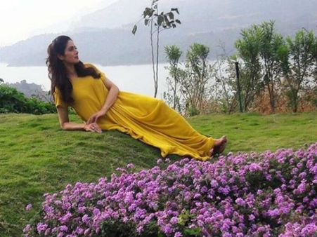 জীবন তাঁকে গলায় লাগিয়েছিল, তাই মাথা ঘোরানো জনপ্রিয়তার সঙ্গে বিদায় নিলেন শ্রীদেবী 