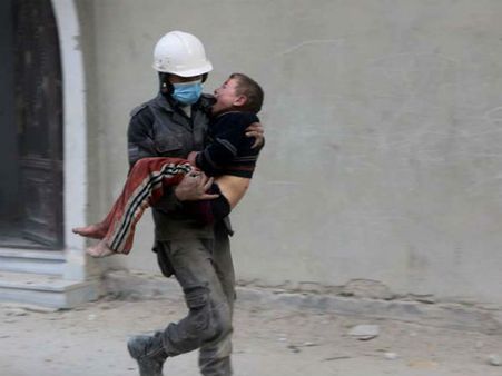 মৃত্যু উপত্যকা সিরিয়ায় কীভাবে খোঁজ চলছে শিশুদের, ভিডিওতে ধরা পড়ল করুণ দৃশ্য