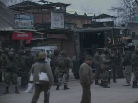 ফের অশান্ত উপত্যকা! সাঁঝোয়ানের পর এবার বারামুলায় সেনা-জঙ্গি গুলির লড়াই
