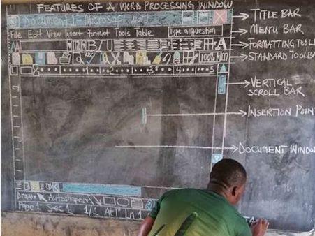 ব্ল্যাকবোর্ডে এঁকে কম্পিউটার শিক্ষা ঘানার স্কুলে! ঘটনায় পাশে দাঁড়াল ভারতীয় সংস্থা, জানুন অভিনব ঘটনা