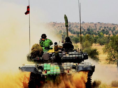 অস্ত্র কেনায় ভারতই পৃথিবীতে এক নম্বরে, জেনে নিন চমকে দেওয়া তথ্য