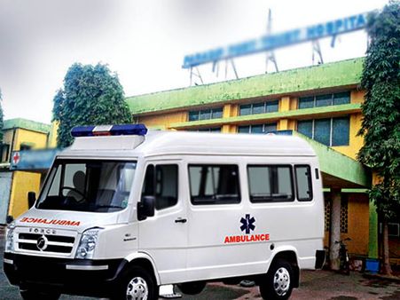 অ্যাম্বুল্যান্সে চিকিৎসকের বদলে এসি মেকানিক! কলকাতায় আসার পথে মাধ্যমিক পরীক্ষার্থীর মৃত্যু