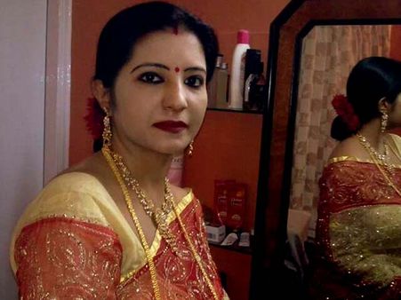 শোভনদা অনেকটাই অসুস্থ! প্রথম প্রতিক্রিয়ায় রত্না চট্টোপাধ্যায়কে আর কী বার্তা দিলেন বৈশাখী