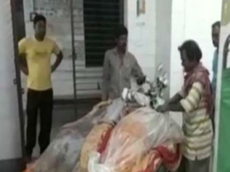 বাড়িতেই অস্বাভাবিক মৃত্যু মেয়ে-স্ত্রীর! পুলিশ দেখে আত্মহত্যার চেষ্টা গৃহকর্তার