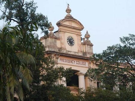 ফের রোষ শ্যামাপ্রসাদে, ফলক বিকৃতিতে কালিমালিপ্ত ঐতিহ্যের প্রেসিডেন্সি বিশ্ববিদ্যালয়