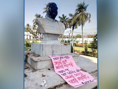 ত্রিপুরার হাওয়া কলকাতায়! শ্যামাপ্রসাদের মূর্তিতে কালি, ভাঙার চেষ্টা! কেওড়াতলায় গ্রেফতার ৭