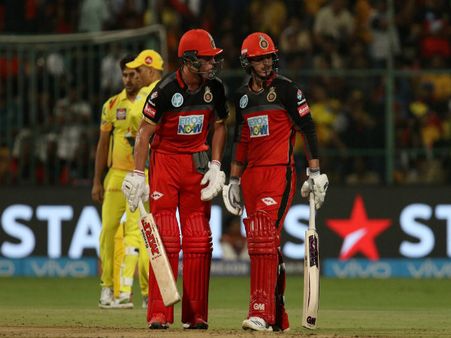 চিন্নাস্বামীতে এবিডি ঝড়! চেন্নাইকে ২০৬ রানের টার্গেট দিল আরসিবি