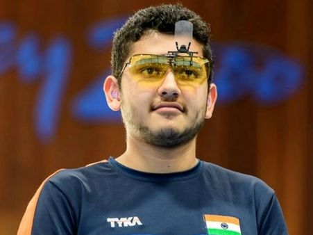 কমনওয়েলথের নবম দিনেও পদকের ছড়াছড়ি, সোনা পেলেন তেজস্বিনী, অনীশ, বাকীদের অপেক্ষায় দেশ