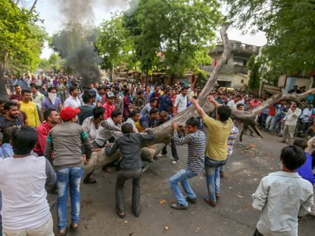দলিত আন্দোলন ঘিরে অব্যাহত হিংসা, মৃতের সংখ্যা বেড়ে হল ১০