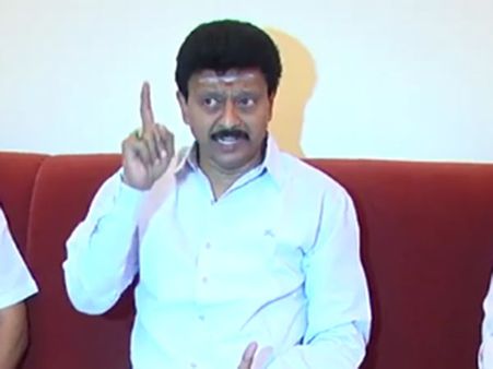 ভাইপোর পরে এবার শশীকলার ভাই তৈরি করলেন নতুন দল, নতুন শোরগোল তামিল রাজনীতিতে