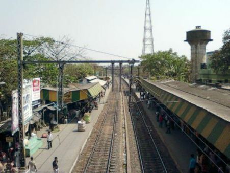 অজ্ঞাত পরিচয়ের দেহ ঘিরে চাঞ্চল্য যাদবপুরে