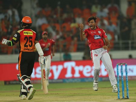 শিখরকে গাল দিয়ে রেকর্ডের ম্যাচে কলঙ্ক মাথায় চাপল অঙ্কিতের