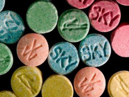 শহরে ফের নিষিদ্ধ মাদক! কড়া পদক্ষেপ এনসিবি-র