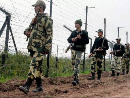 পাকিস্তান শেষে কিনা ভারতের হাতে পায়ে ধরল! দেখুন কী বলছে বিএসএফ