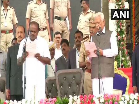 কুমারস্বামীর শপথ গ্রহণ লাইভ: মুখ্যমন্ত্রী পদে শপথ কুমারস্বামীর, সাক্ষী হলেন সনিয়া-মমতা-রাহুল-মায়াবতী