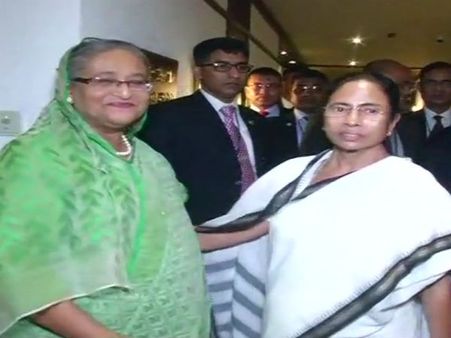 ওপার বাংলার স্মৃতি এপার বাংলায় ধরে রাখার প্রয়াস, বঙ্গবন্ধু ভবনের স্বপ্ন মমতার