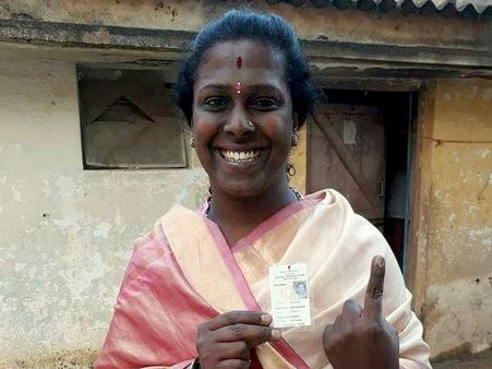 ভোটের টানে সব কাজ হয়, তাই গনতান্ত্রিক অধিকার প্রয়োগে সামিল এই 'ব্রাত্য'রাও