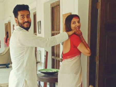 ঘরে আসছে নতুন অতিথি, করোনার অবসরে শুভশ্রীকে নিয়ে নতুন ছবির পরিকল্পনায় রাজ চক্রবর্তী